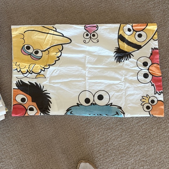 Pottery Barn Sesame Street sheet set - Picture 2 of 9